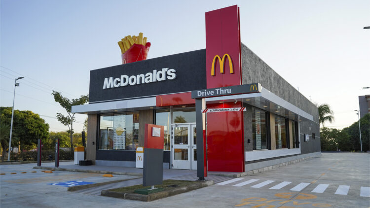 Inauguramos três novos restaurantes no Brasil, gerando emprego e promovendo a sustentabilidade